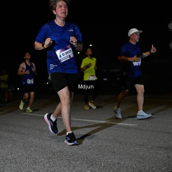 Runner Photo 7445983