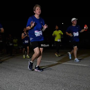 Runner Photo 7445984