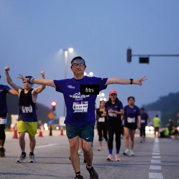 Runner Photo 7445987