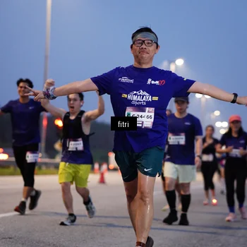 Runner Photo 7445991