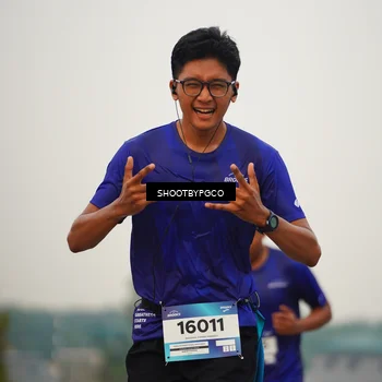 Runner Photo 7446000