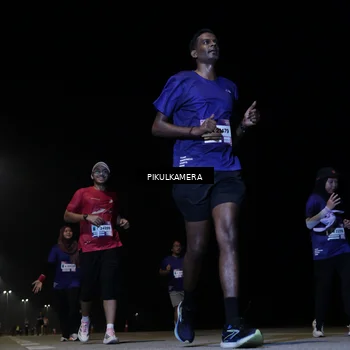 Runner Photo 7446014