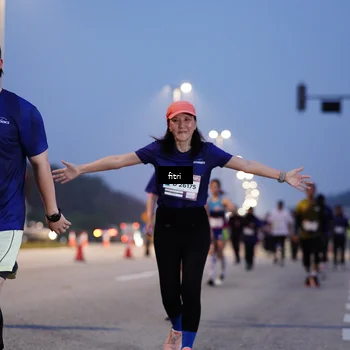 Runner Photo 7446018