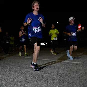 Runner Photo 7446030
