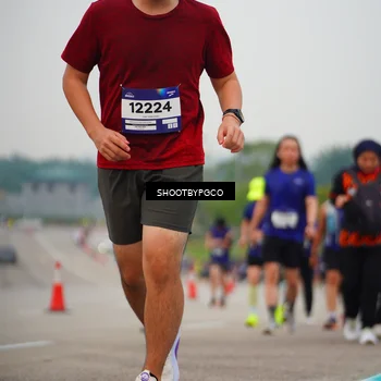 Runner Photo 7446031