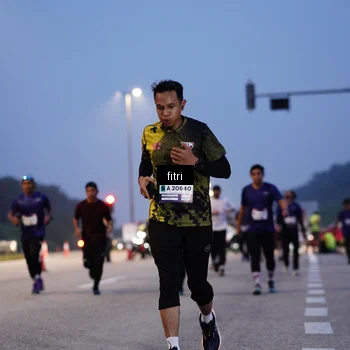 Runner Photo 7446036