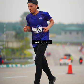 Runner Photo 7446040