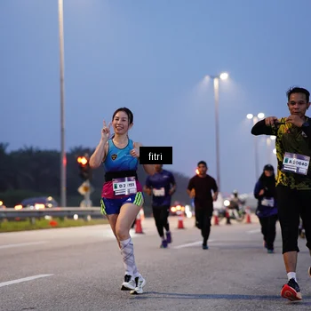 Runner Photo 7446044