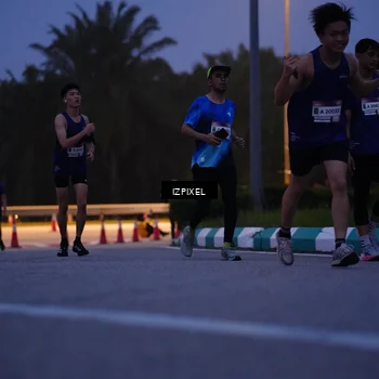 Runner Photo 7446052