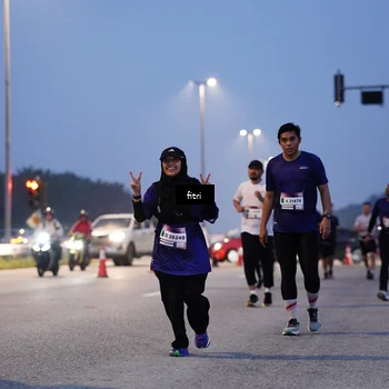 Runner Photo 7446054