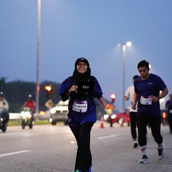 Runner Photo 7446115
