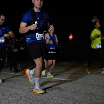 Runner Photo 7446118