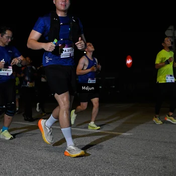 Runner Photo 7446119