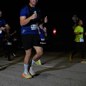 Runner Photo 7446120