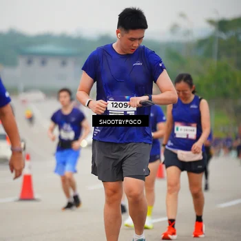 Runner Photo 7446143