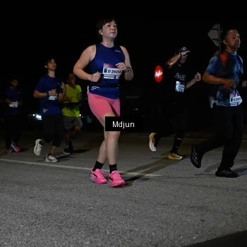 Runner Photo 7446156