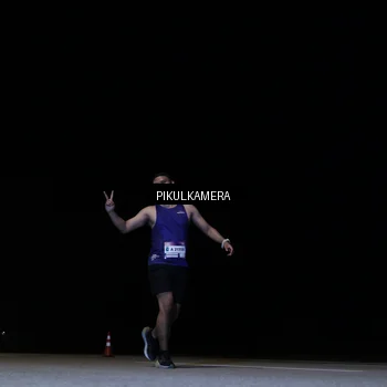 Runner Photo 7446159