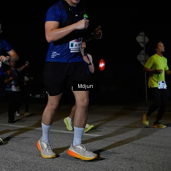 Runner Photo 7446166