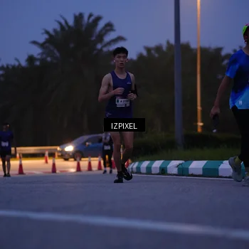 Runner Photo 7446176