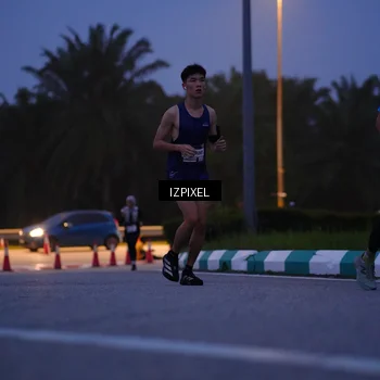 Runner Photo 7446207
