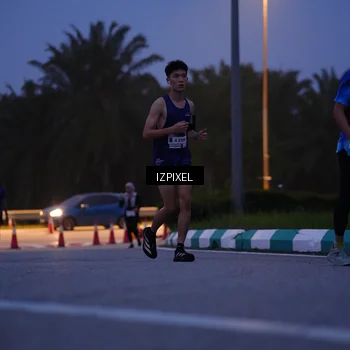 Runner Photo 7446242
