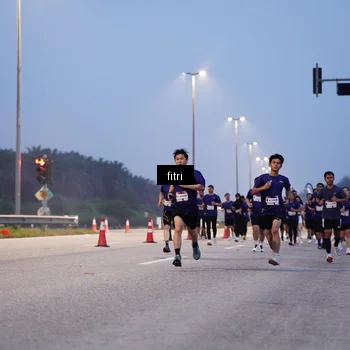 Runner Photo 7446262