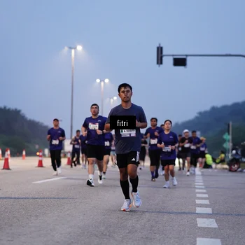 Runner Photo 7446328