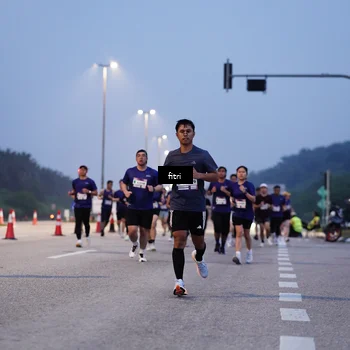 Runner Photo 7446349