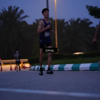 Runner Photo 7446360