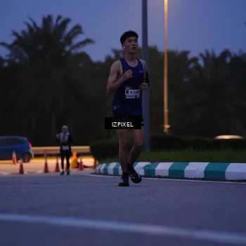 Runner Photo 7446365