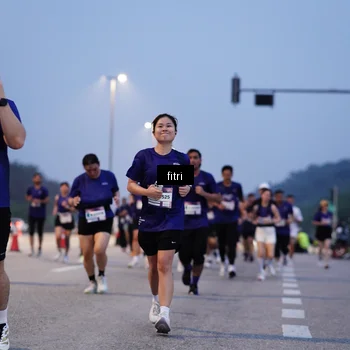 Runner Photo 7446375