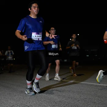 Runner Photo 7446385