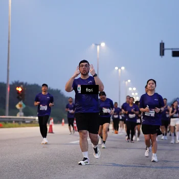 Runner Photo 7446400