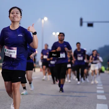 Runner Photo 7446414