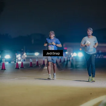 Runner Photo 7446502