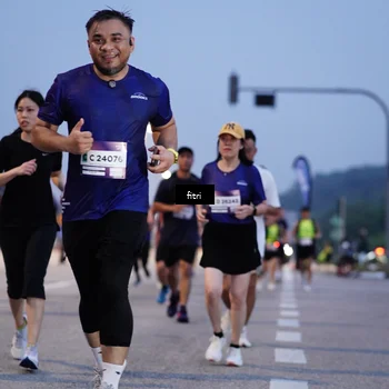 Runner Photo 7446512