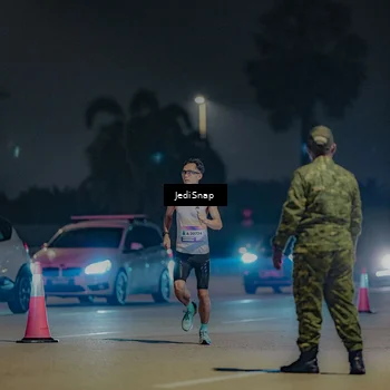 Runner Photo 7446523