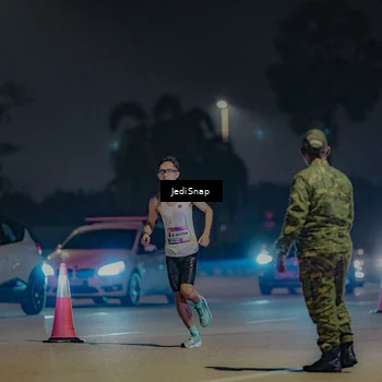 Runner Photo 7446534