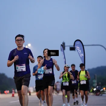 Runner Photo 7446574