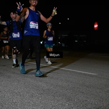 Runner Photo 7446576