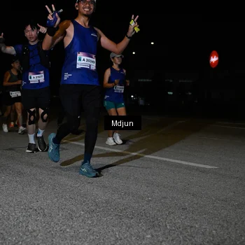 Runner Photo 7446624