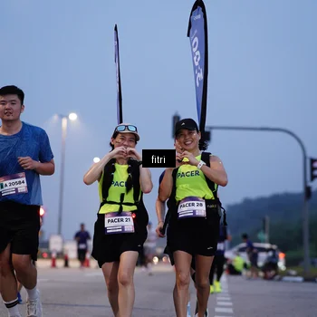 Runner Photo 7446625