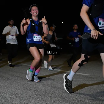 Runner Photo 7446630