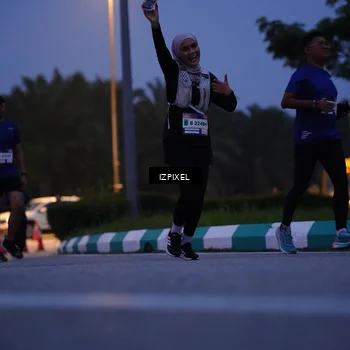 Runner Photo 7446643