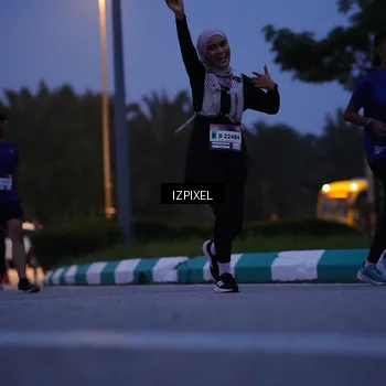 Runner Photo 7446656