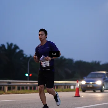 Runner Photo 7446683
