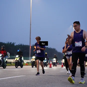 Runner Photo 7446687