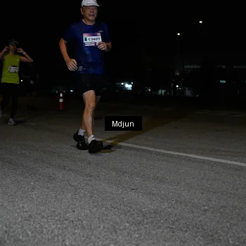 Runner Photo 7446807