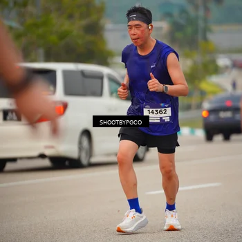 Runner Photo 7446816