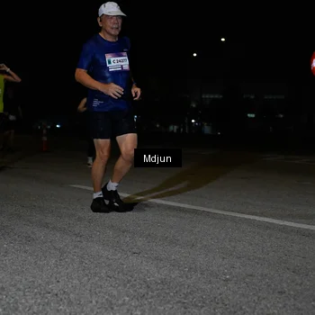 Runner Photo 7446818
